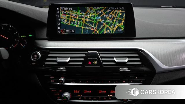 BMW 5 Series (G30) 2018 Синий из Кореи, фото 5