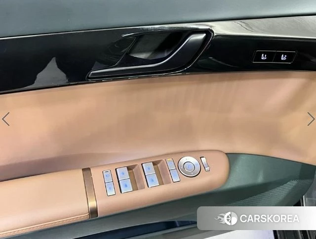 Hyundai Grandeur (GN7) 2023 Серебристо-серый из Кореи, фото 5