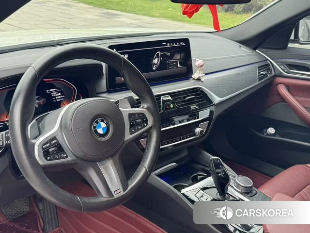 BMW 5 series 2021 Белый из Китая, фото 5