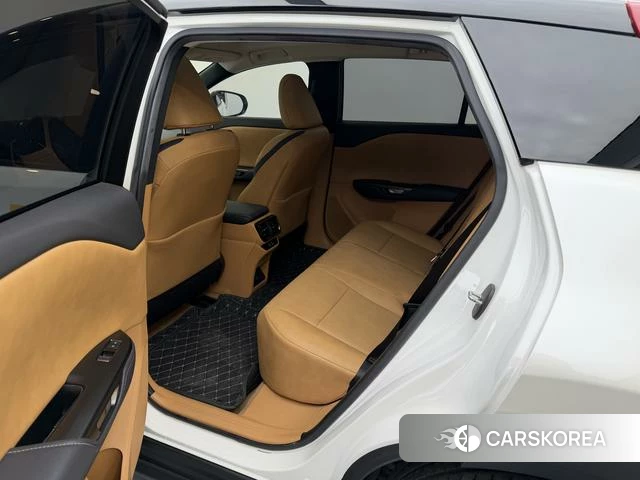Lexus RZ 2023 Белый из Китая, фото 5