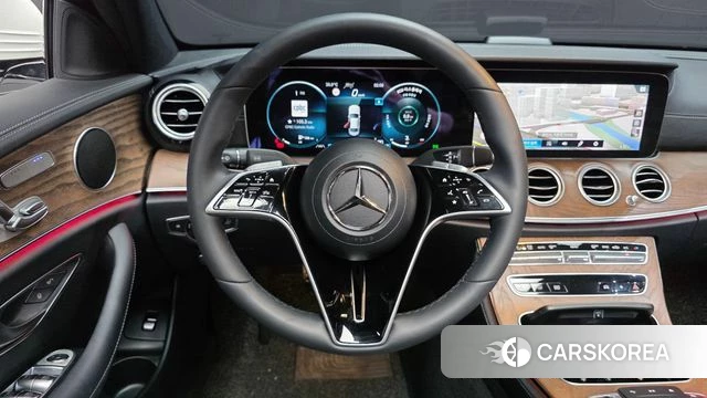 Mercedes-Benz E-Class W213 2022 Белый из Кореи, фото 5