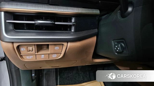 Hyundai Grandeur Hybrid (GN7) 2023 Серебряный из Кореи, фото 5