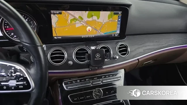 Mercedes-Benz E-Class W213 2018 Белый из Кореи, фото 5