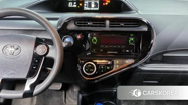 Toyota Prius C 2019 Белый из Кореи, фото 5
