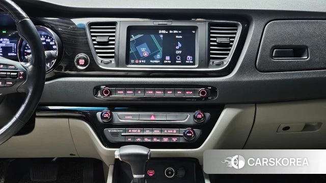 Kia The New Carnival 2019 Серый из Кореи, фото 5