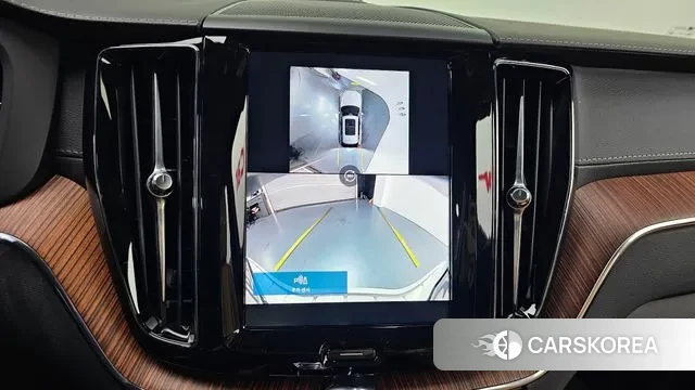 Volvo XC60 second Generation 2024 Белый из Кореи, фото 5