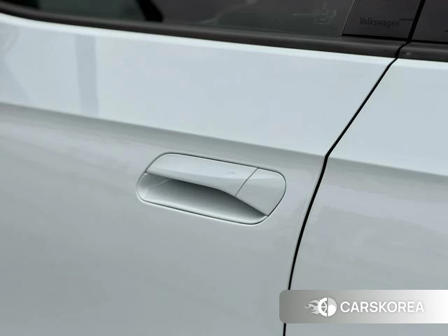 Volkswagen ID.4 X 2023 Белый из Китая, фото 5