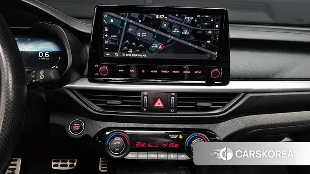 Kia The New K3 2nd generation 2021 Белый из Кореи, фото 5