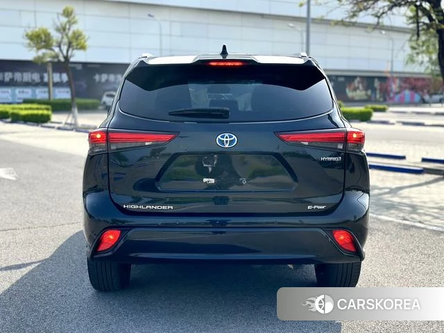 Toyota Highlander 2024 Черный из Китая, фото 5