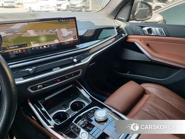 BMW X7 (G07) 2024 Черный из Кореи, фото 5