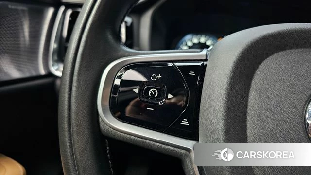 Volvo S60 3rd generation 2019 Белый из Кореи, фото 5