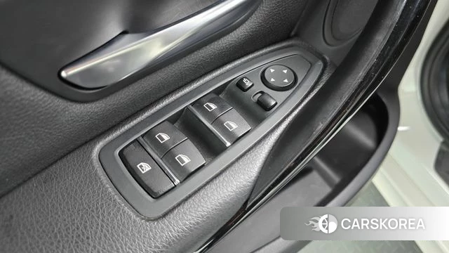 BMW 3 Series (F30) 2018 Белый из Кореи, фото 5