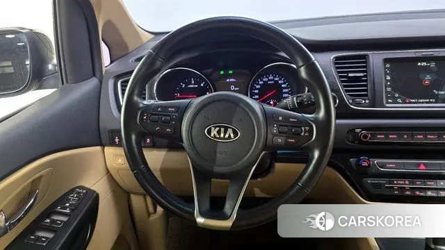 Kia The New Carnival 2019 Черный из Кореи, фото 5