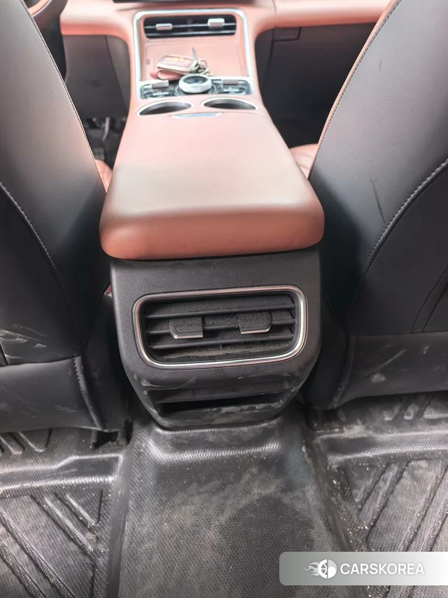 Geely Galaxy Galaxy L6 2025 Серебристо-серый из Китая, фото 5