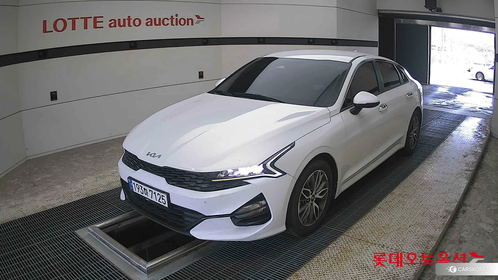 Kia K5 2022 Snow White Pearl (optional) из Кореи, фото 5