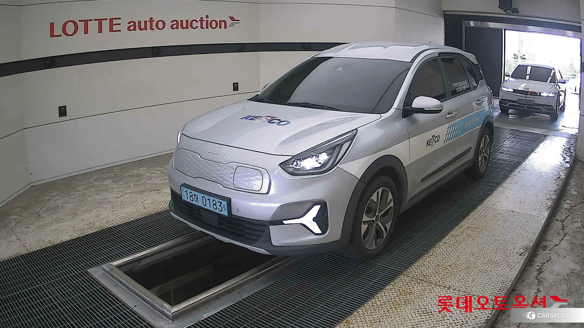 Kia Niro Plus 2023 Sparkling Silver из Кореи, фото 5