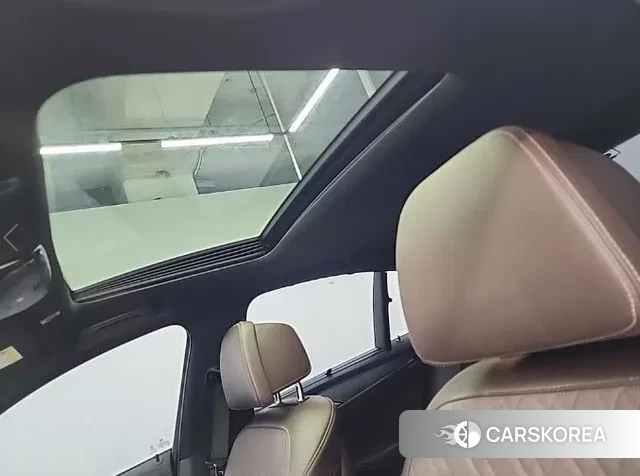 BMW 5 Series (G30) 2019 Белый из Кореи, фото 5