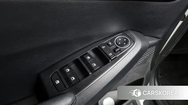 Kia Seltos 2022 Белый из Кореи, фото 5