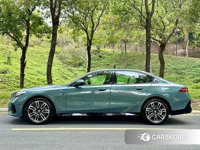 BMW 5 series (imported) id 3909106 из Китая 5