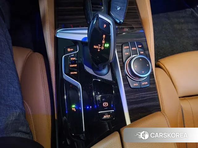 BMW 5 Series (G30) 2022 Черный из Кореи, фото 5