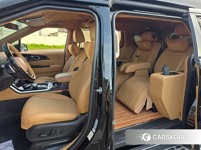 Kia Carnival 4th generation 2023 Черный из Кореи, фото 5