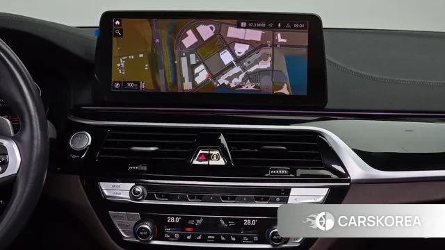 BMW 5 Series (G30) 2022 Черный из Кореи, фото 5