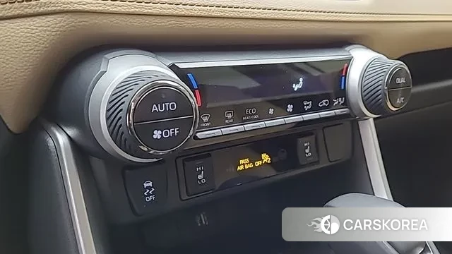 Toyota RAV4 5th Generation 2025 Белый из Кореи, фото 5