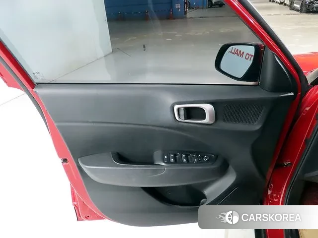 Hyundai Venue 2021 Красный из Кореи, фото 5