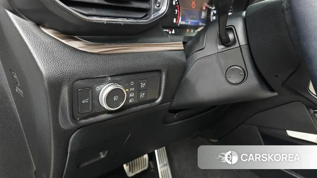 Ford Explorer 6th Generation 2021 Белый из Кореи, фото 5