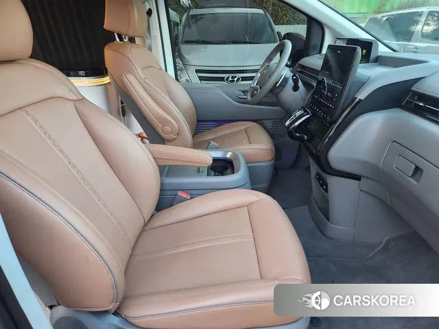 Hyundai Staria 2024 Белый из Кореи, фото 5