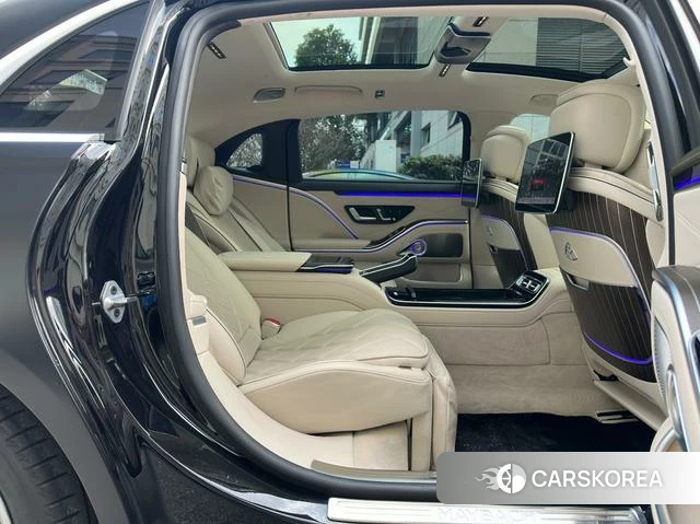 Mercedes-Benz Maybach S-class 2023 Черный из Китая, фото 5