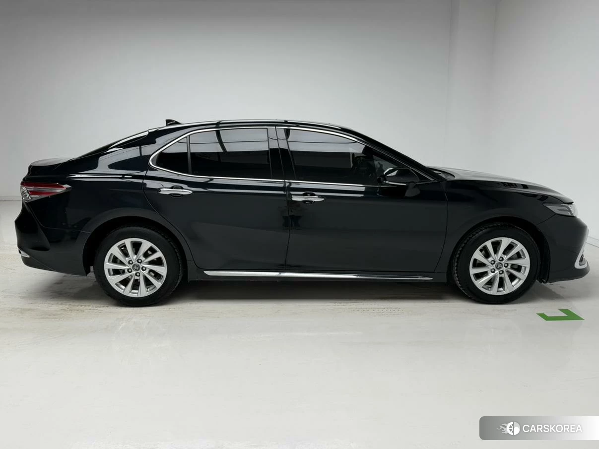 Toyota Camry 2023 Черный из Китая, фото 5