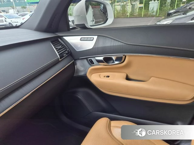 Volvo XC90 second Generation 2021 Белый из Кореи, фото 5