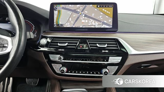 BMW 5 Series (G30) 2021 Черный из Кореи, фото 5
