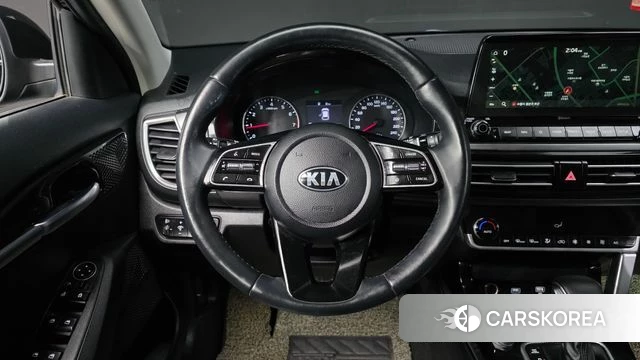 Kia Seltos 2021 Черный из Кореи, фото 5