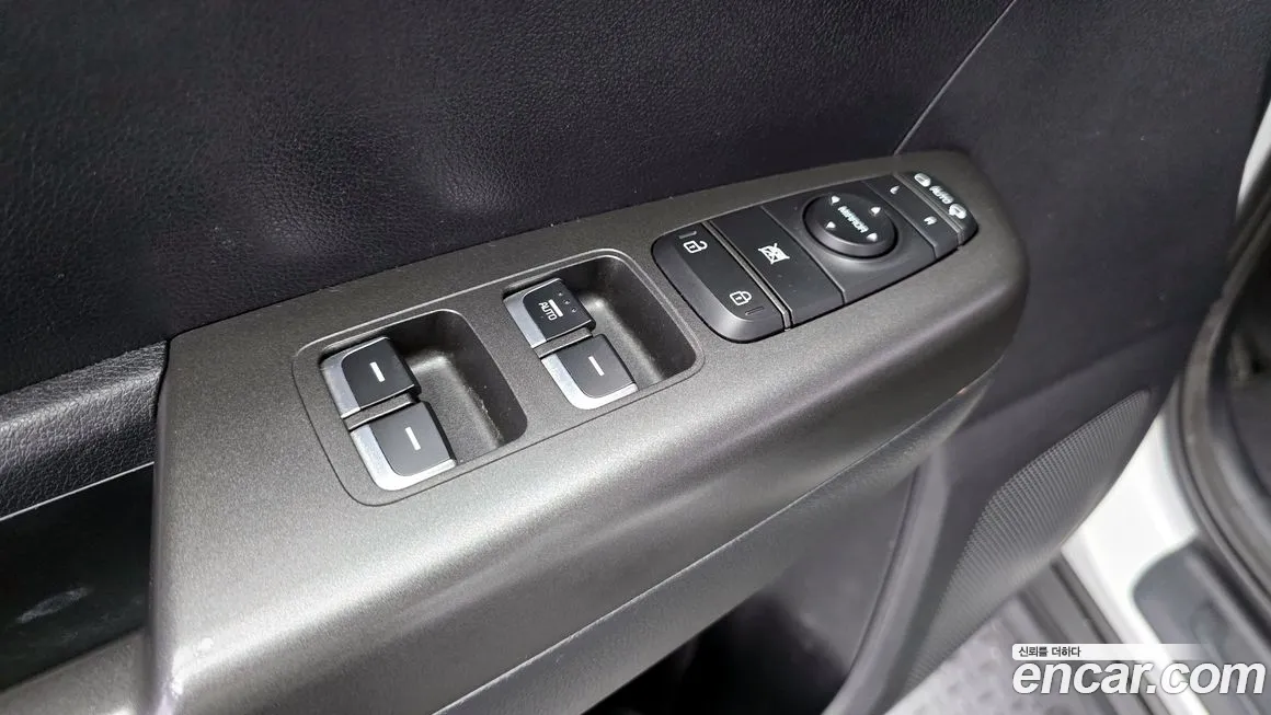 Kia Sportage The Bold 2021 Белый из Кореи, фото 5