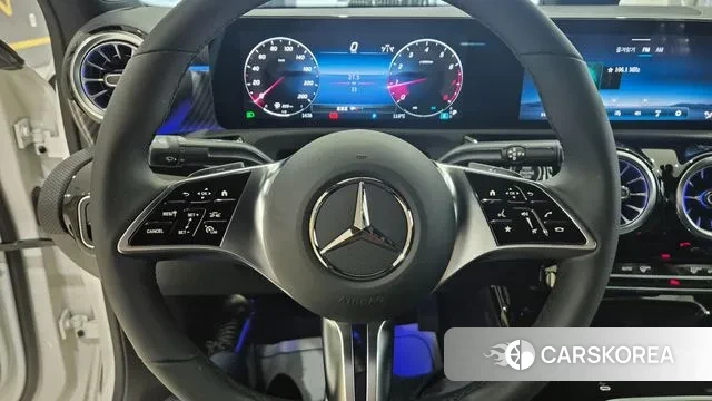 Mercedes-Benz A-Class W177 2025 Белый из Кореи, фото 5