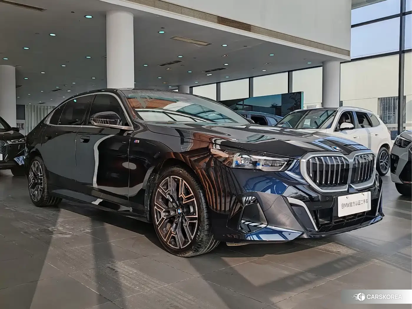 BMW 5 series 2024 Черный из Китая, фото 5