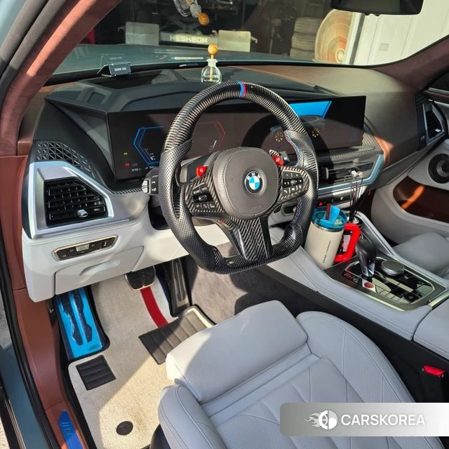 BMW XM (G09) 2023 Цвет галактики из Кореи, фото 5