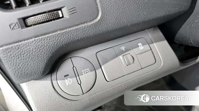 Hyundai Grand Starex 2018 Белый из Кореи, фото 5