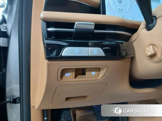 Genesis G80 (RG3) 2025 Серебристо-серый из Кореи, фото 5