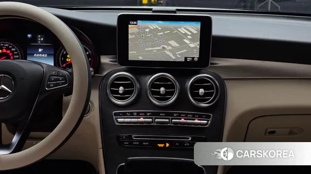 Mercedes-Benz GLC-Class X253 2019 Белый из Кореи, фото 5