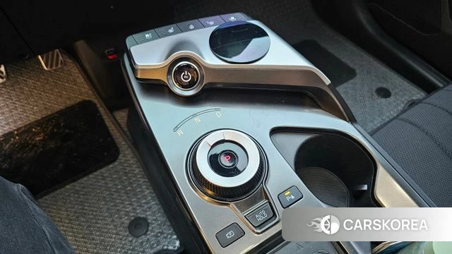 Kia EV6 2023 Жемчужный цвет из Кореи, фото 5