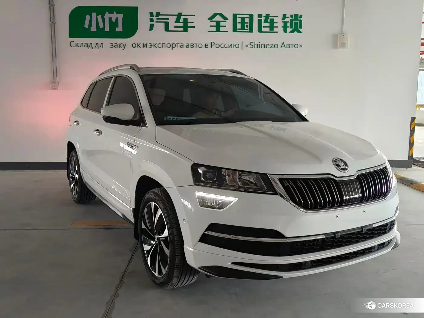 Skoda Karoq 2023 Белый из Китая, фото 6