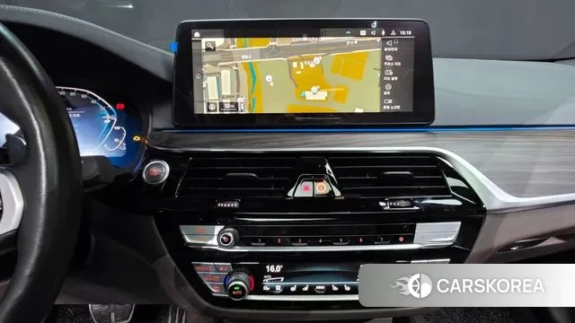 BMW 5 Series (G30) 2020 Белый из Кореи, фото 5