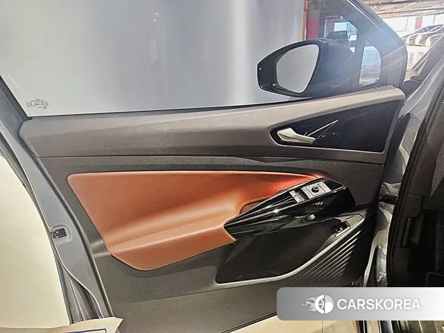 Volkswagen ID.4 2023 Небесно-голубой из Кореи, фото 5