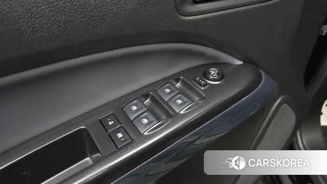 Chevrolet (GM Daewoo) Real New Colorado 2021 Черный из Кореи, фото 5
