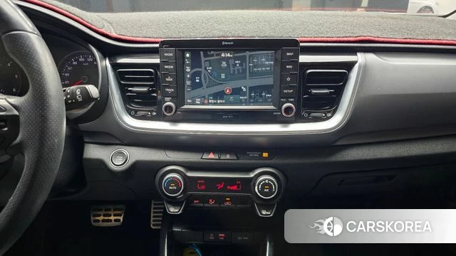 Kia Stonic 2018 Желтый из Кореи, фото 5