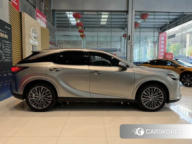 Lexus RX 2023 Серебристо-серый из Китая, фото 5