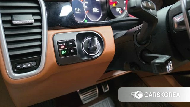 Porsche Cayenne (PO536) 2020 Черный из Кореи, фото 5